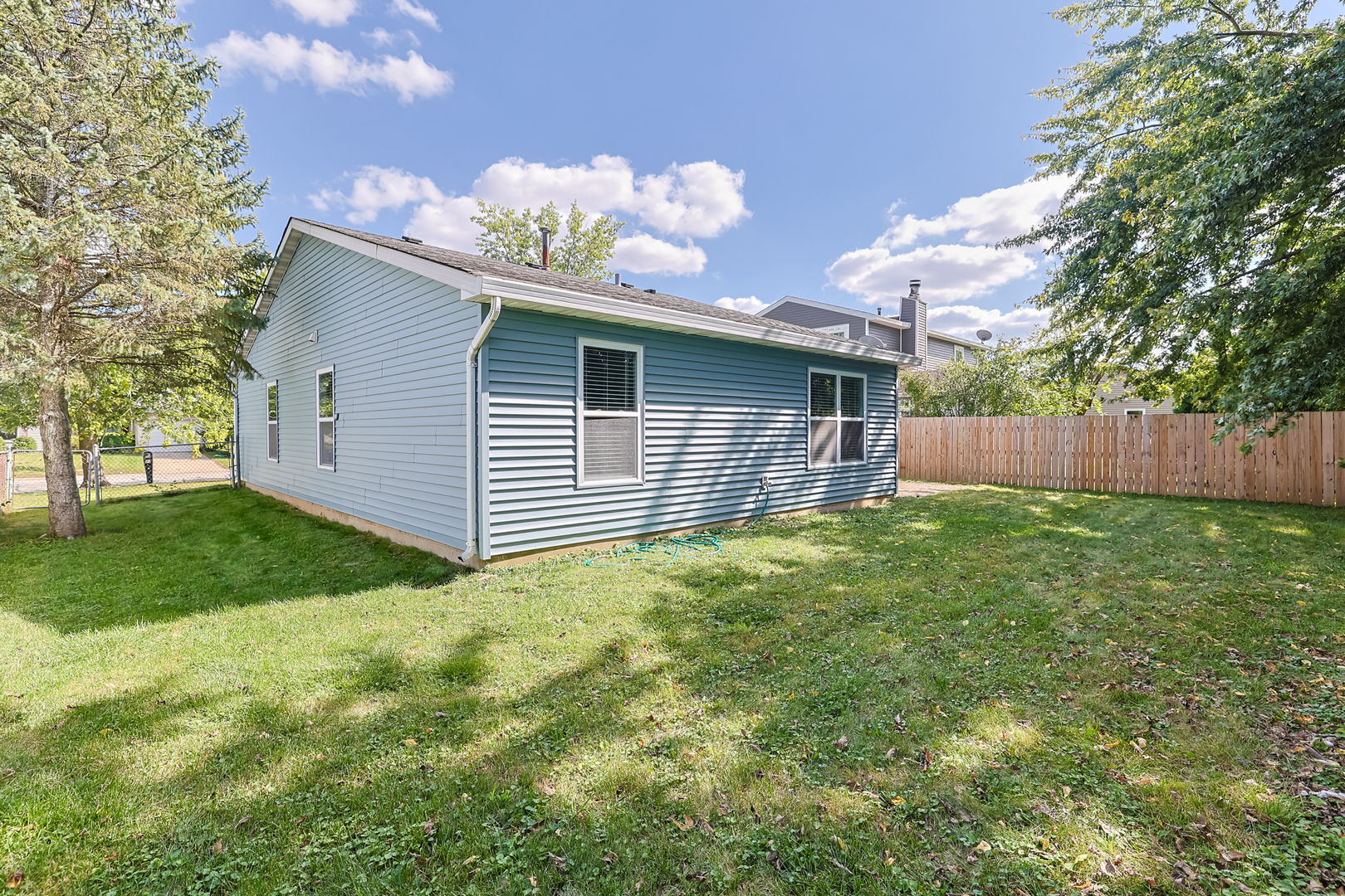 1064 Crestwood Lane, Bolingbrook, IL 60440