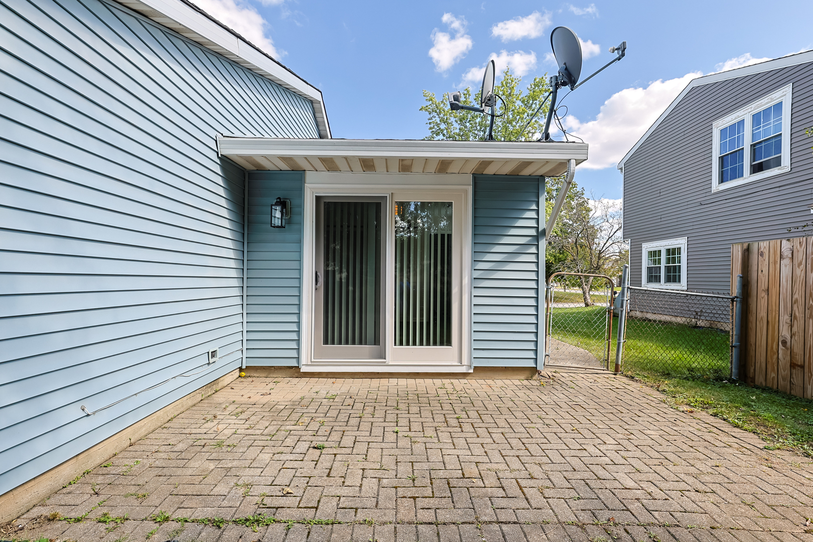 1064 Crestwood Lane, Bolingbrook, IL 60440