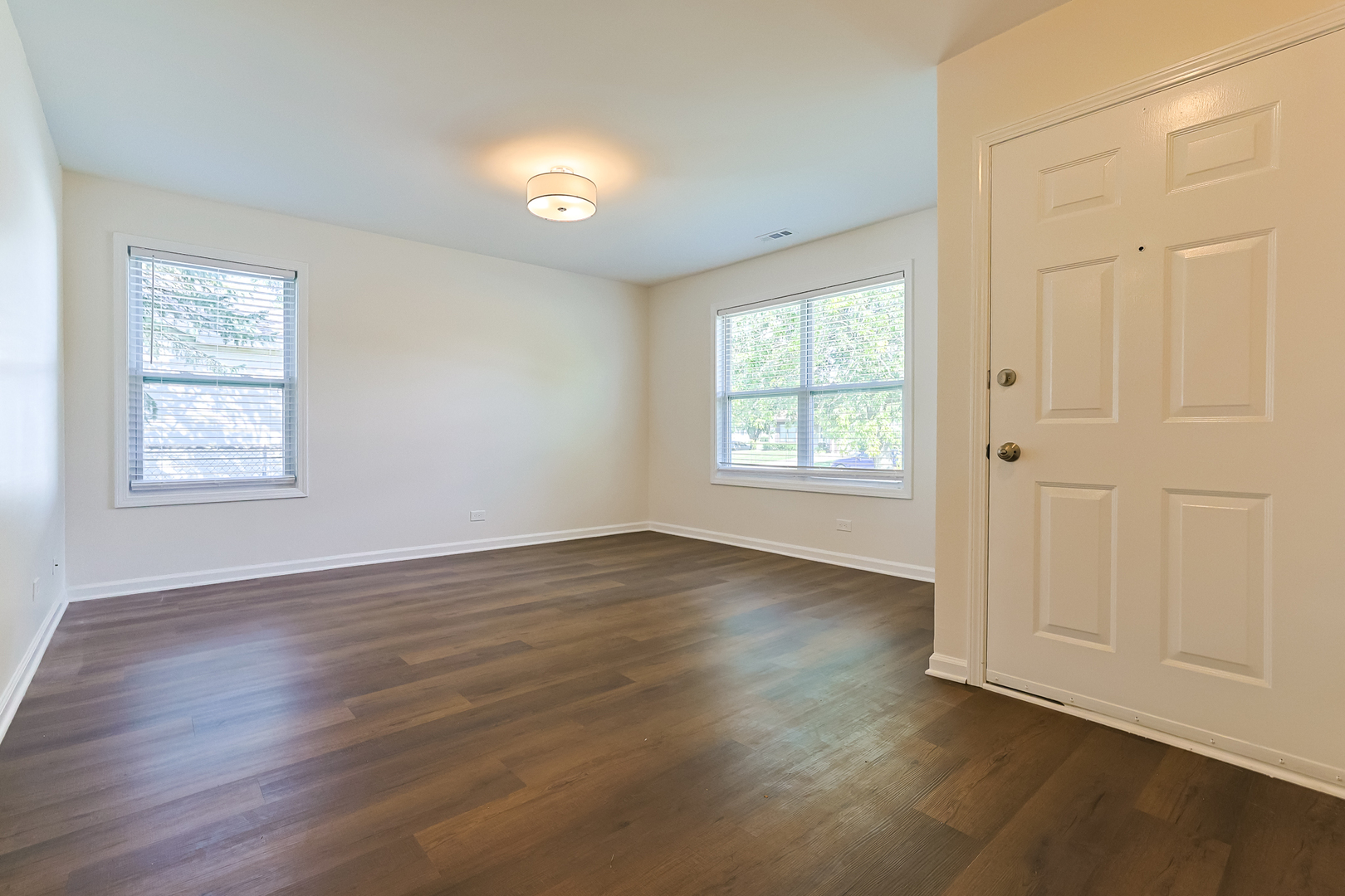 1064 Crestwood Lane, Bolingbrook, IL 60440