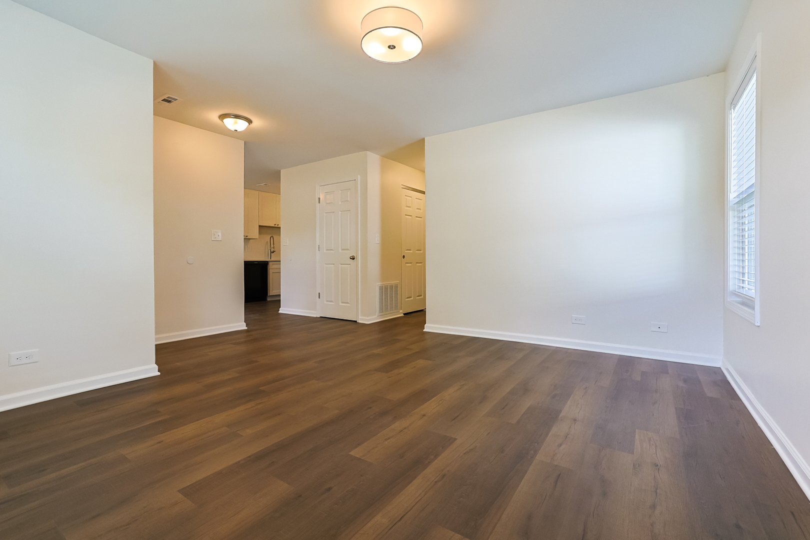 1064 Crestwood Lane, Bolingbrook, IL 60440