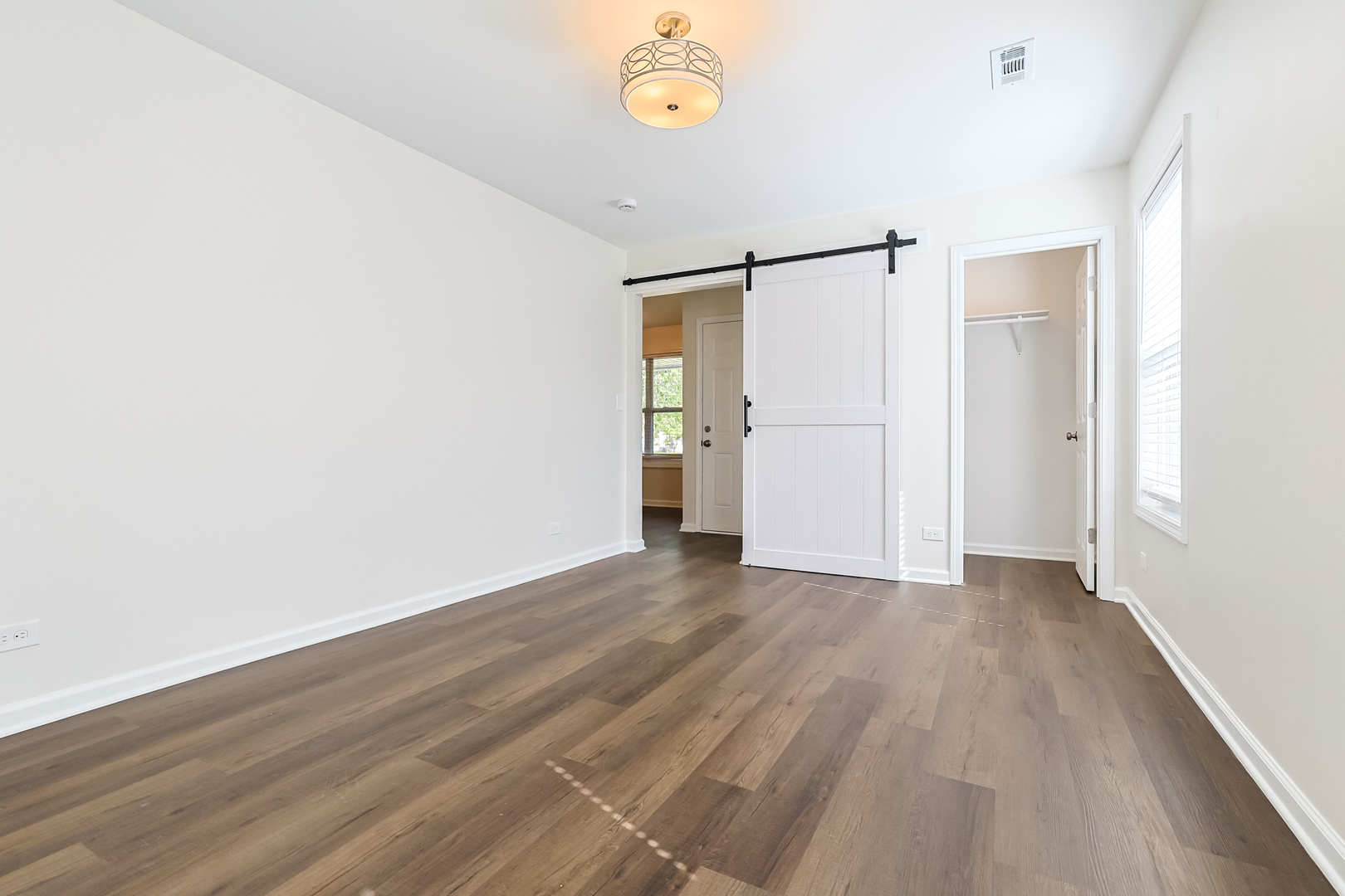 1064 Crestwood Lane, Bolingbrook, IL 60440