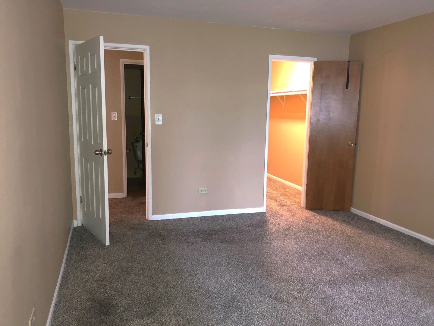 1331 S Finley Road #208, Lombard, IL 60148