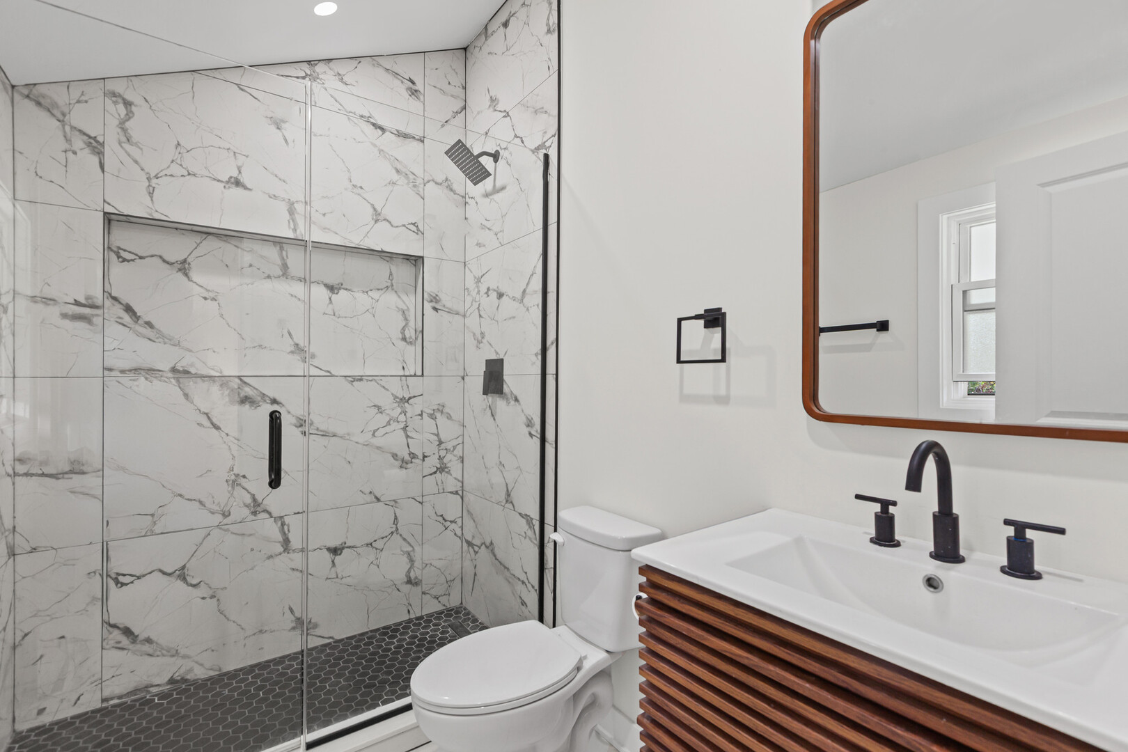 1531 Marion Street, Schaumburg, IL 60193