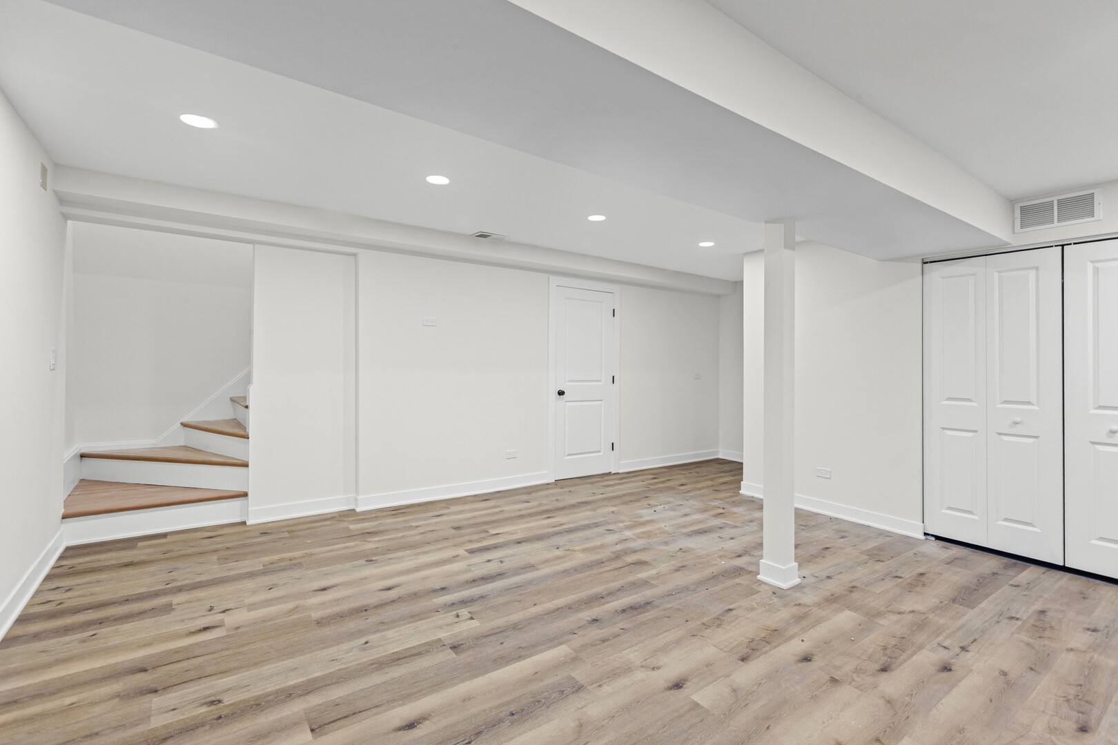 1531 Marion Street, Schaumburg, IL 60193