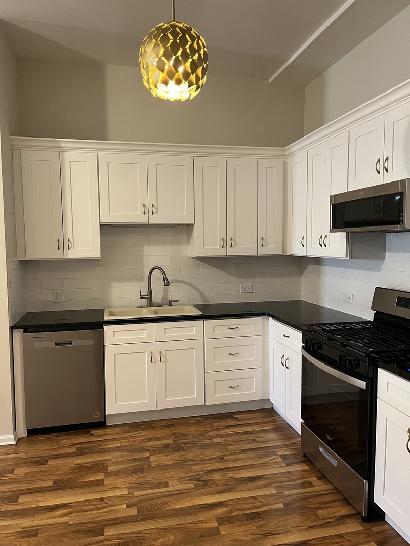 903 Main Street #1, Antioch, IL 60002