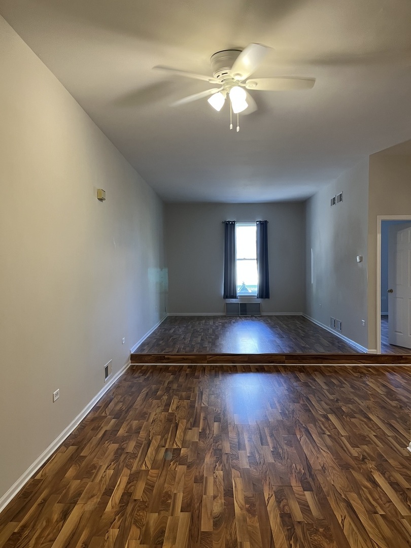903 Main Street #1, Antioch, IL 60002