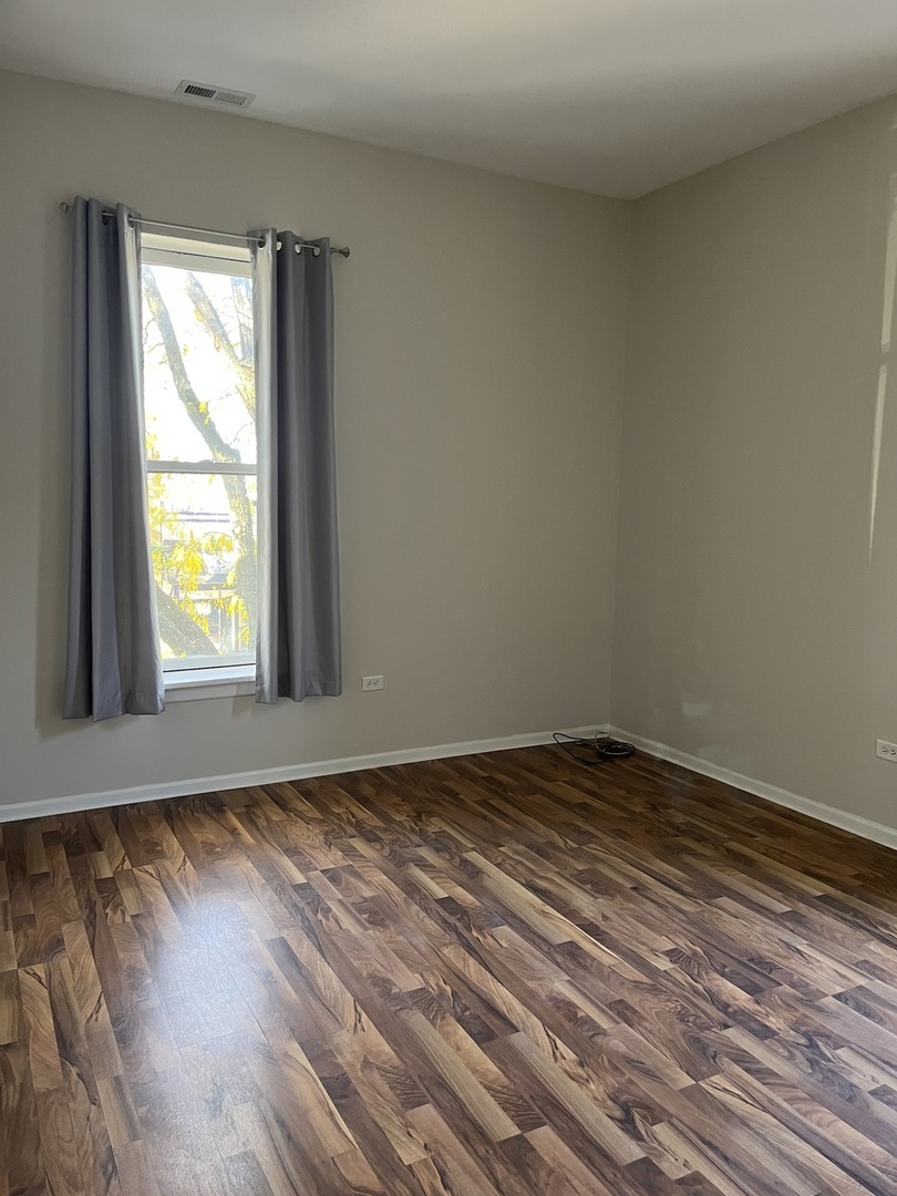 903 Main Street #1, Antioch, IL 60002