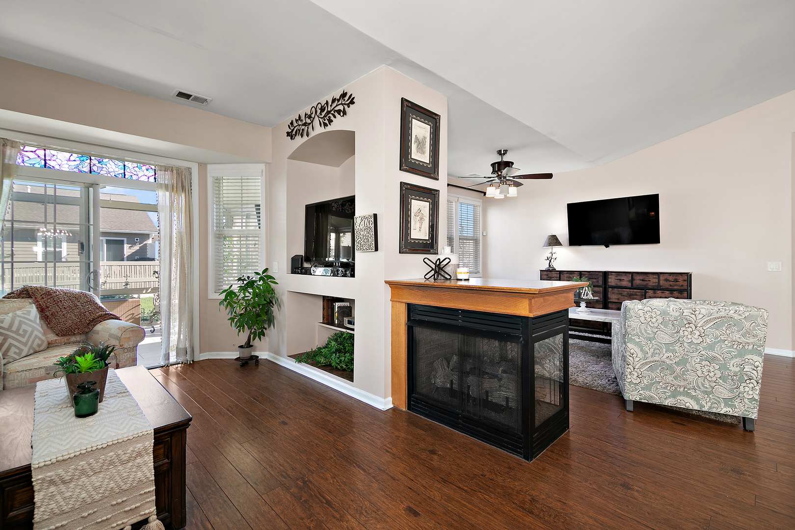 17053 Mendota Drive, Lockport, IL 60441