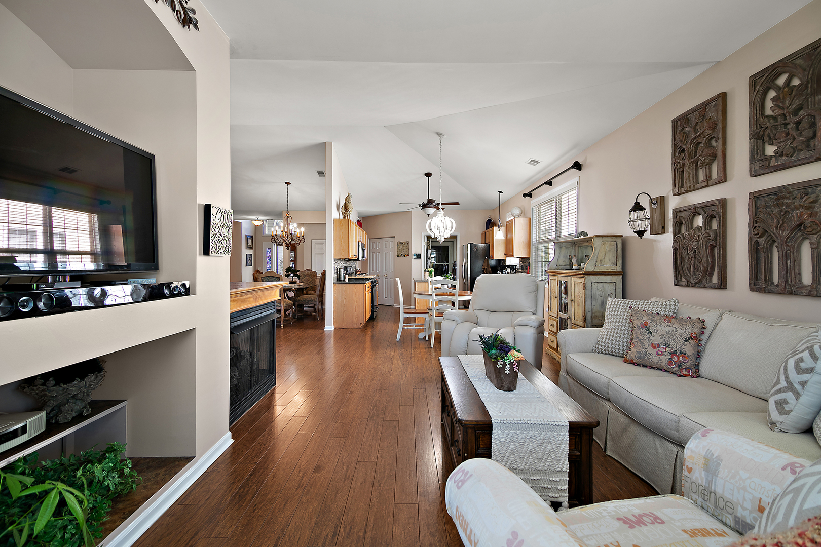 17053 Mendota Drive, Lockport, IL 60441