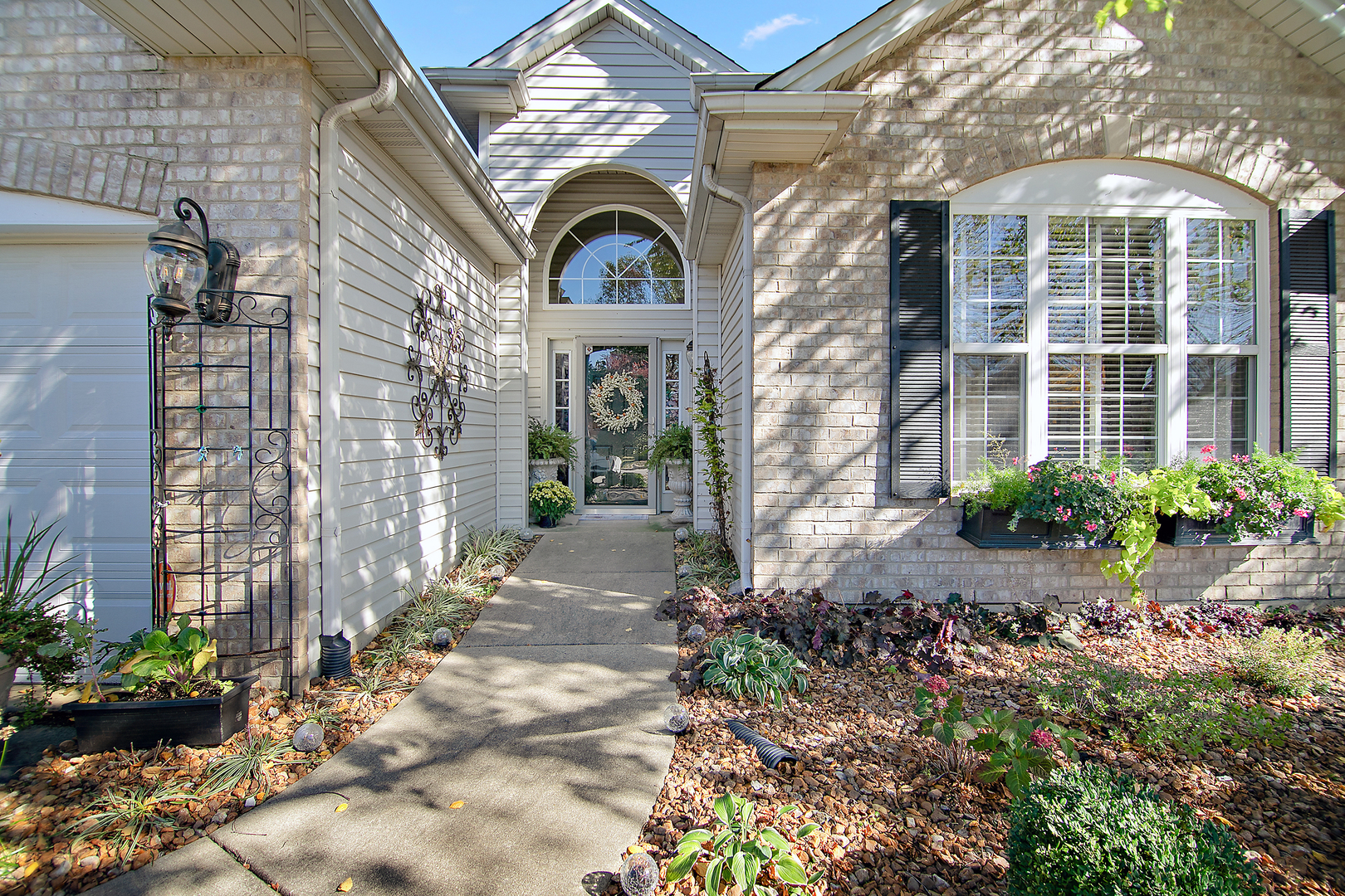 17053 Mendota Drive, Lockport, IL 60441