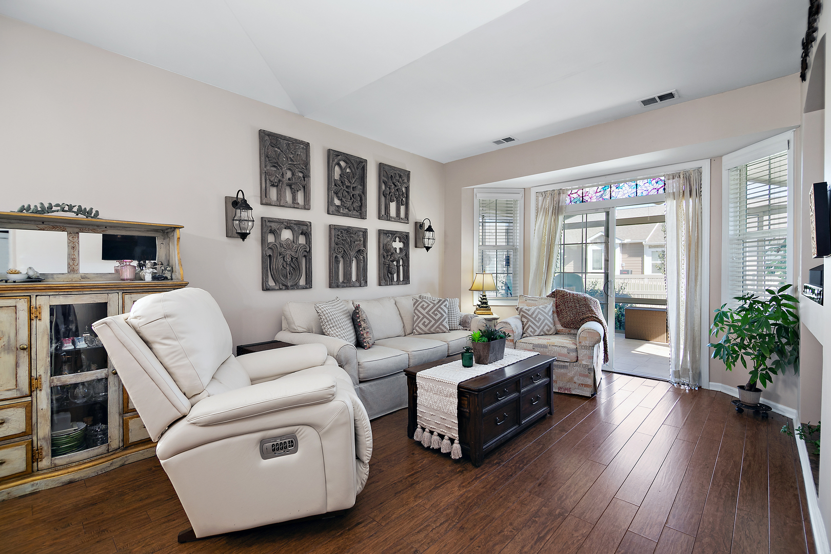 17053 Mendota Drive, Lockport, IL 60441