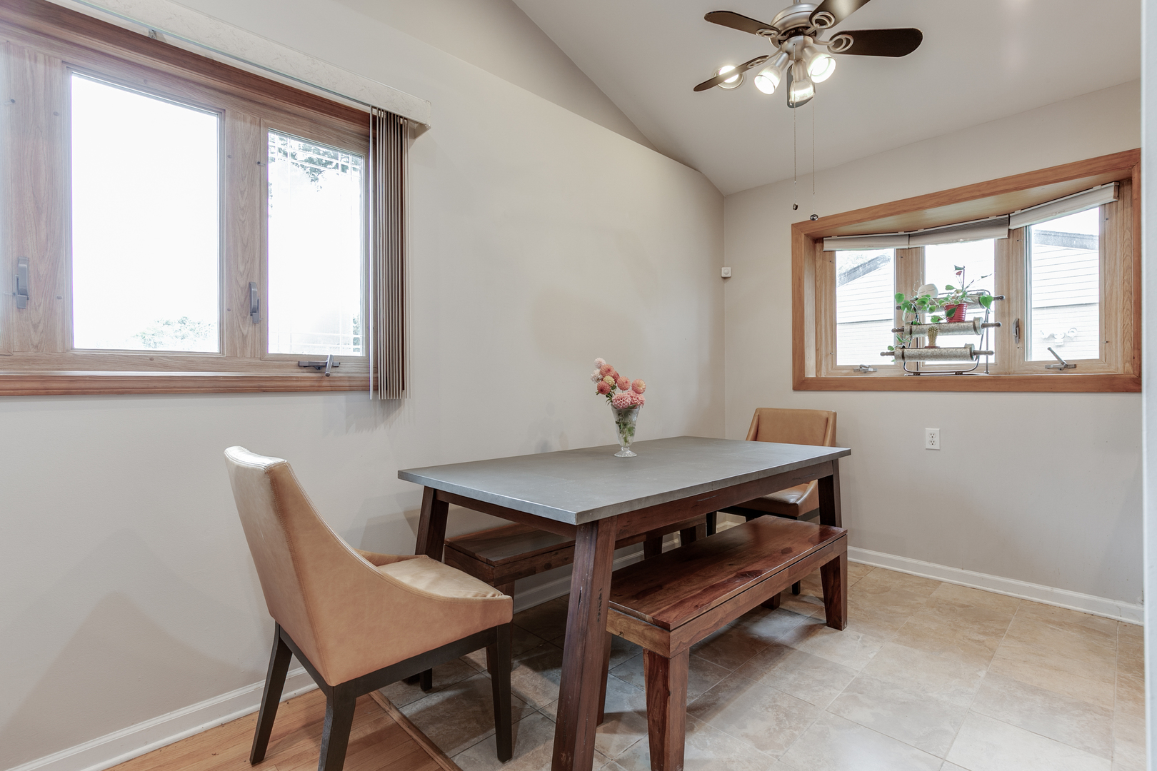 2521 Gayle Court, Glenview, IL 60025