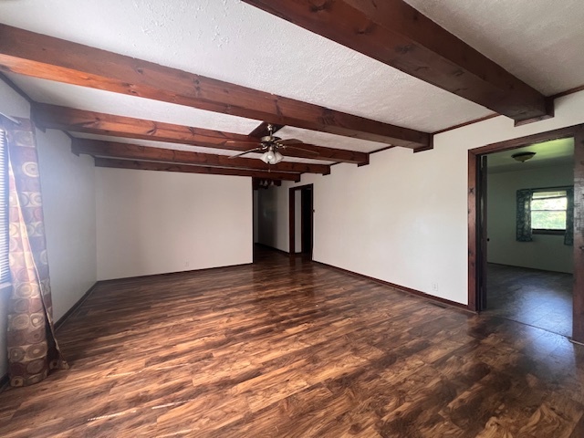 300 N Maltby Street, Waynesville, IL 61778