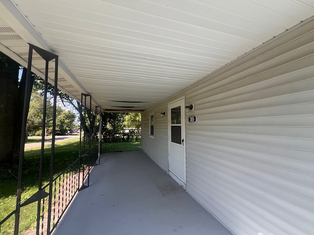 300 N Maltby Street, Waynesville, IL 61778