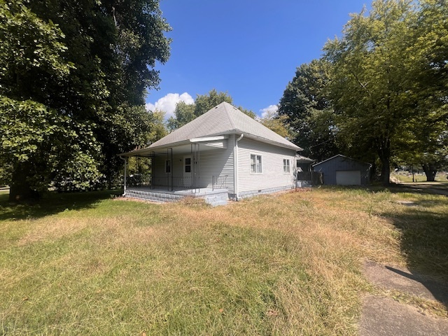 300 N Maltby Street, Waynesville, IL 61778