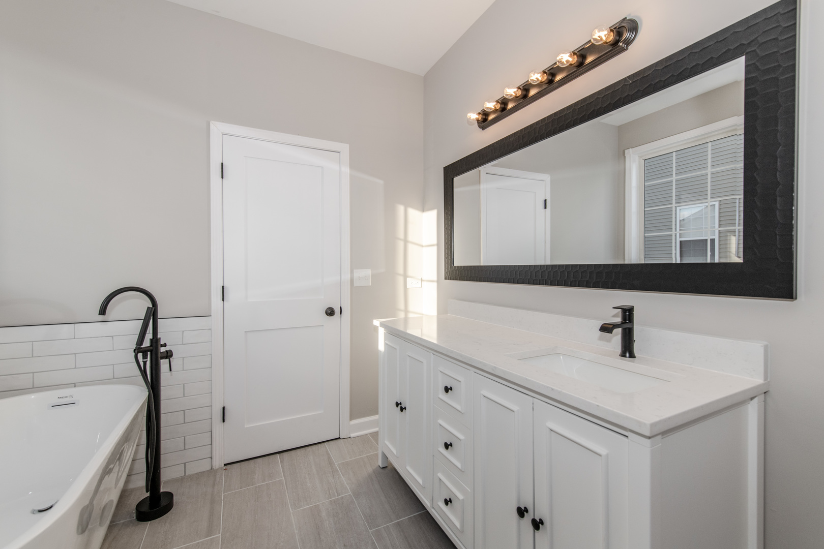 1808 WINTERCREST Court, Shorewood, IL 60404