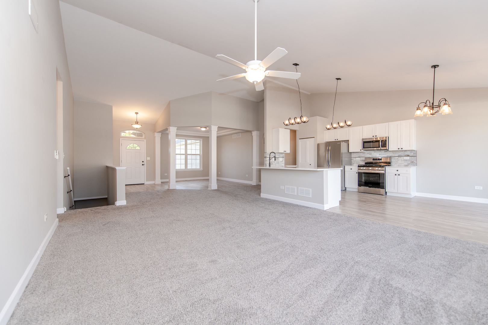 1808 WINTERCREST Court, Shorewood, IL 60404