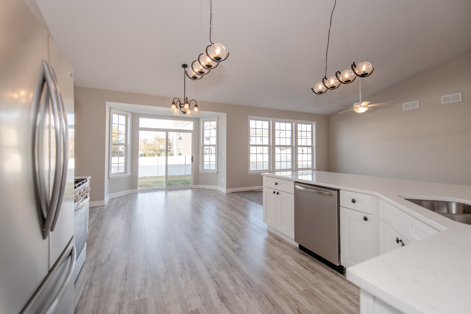 1808 WINTERCREST Court, Shorewood, IL 60404