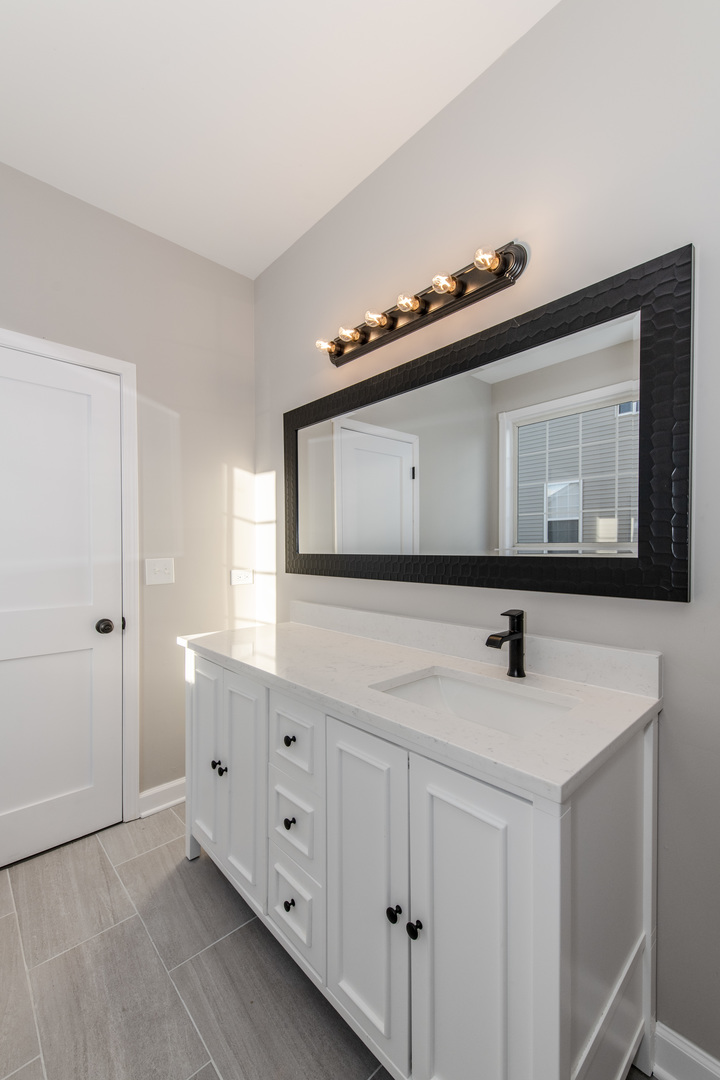 1808 WINTERCREST Court, Shorewood, IL 60404