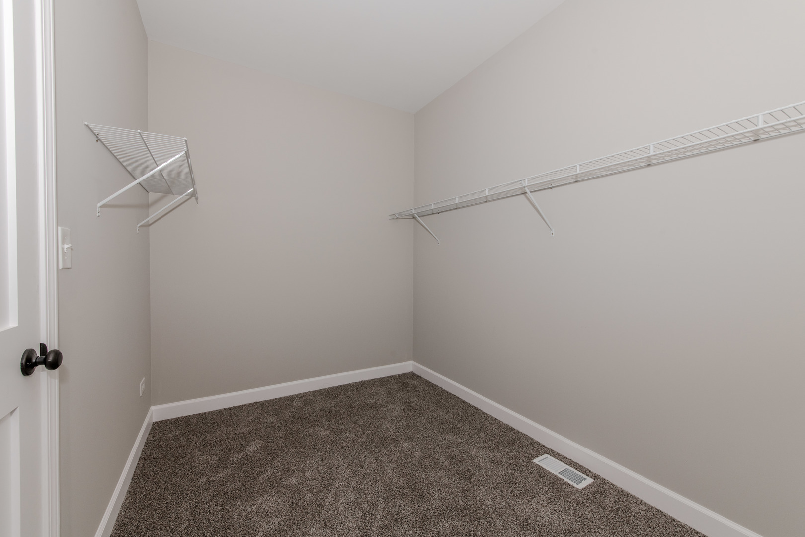 1808 WINTERCREST Court, Shorewood, IL 60404