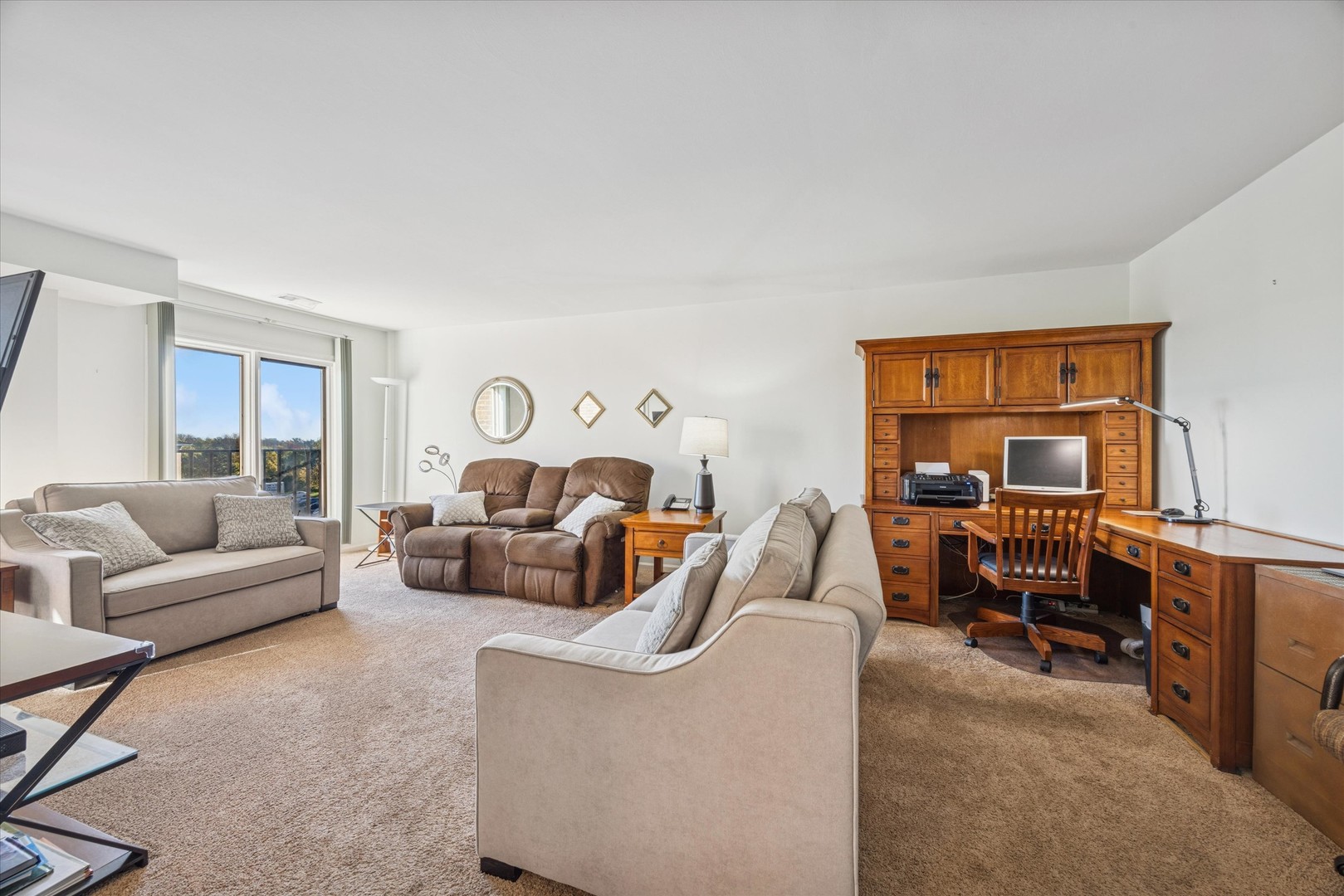 453 Raintree Drive #5A, Glen Ellyn, IL 60137