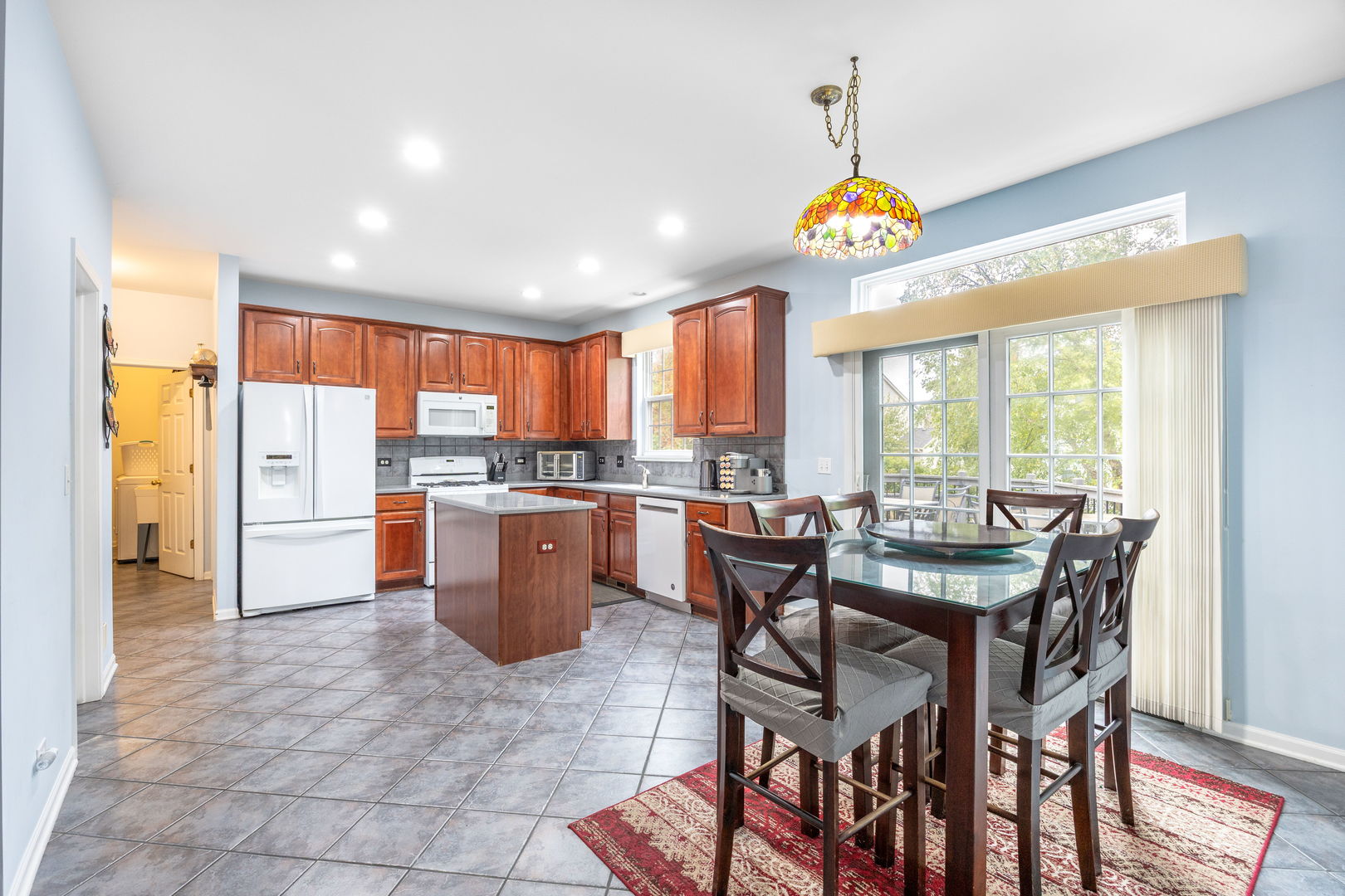 2566 Rourke Drive, Aurora, IL 60503