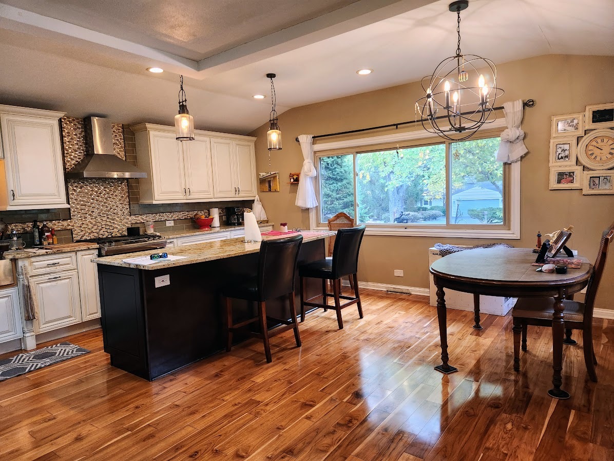 2246 Alta Vista Drive, Waukegan, IL 60087