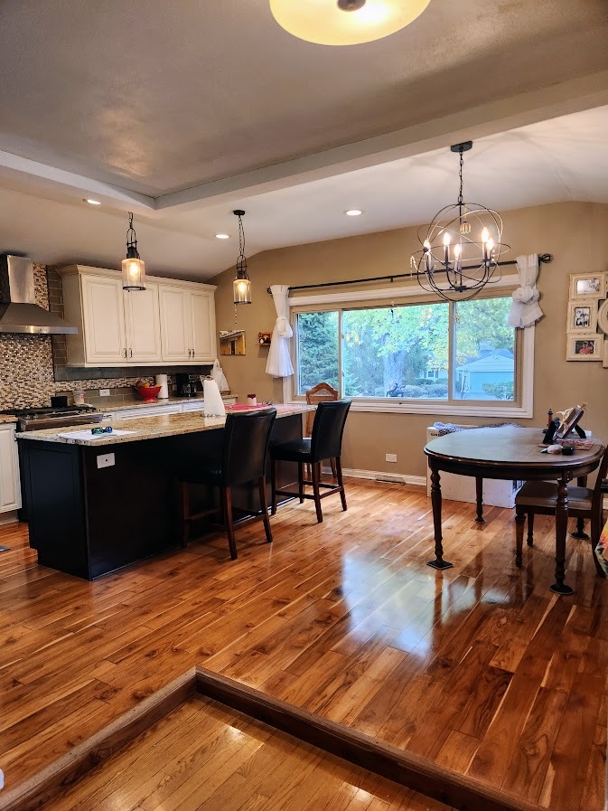 2246 Alta Vista Drive, Waukegan, IL 60087