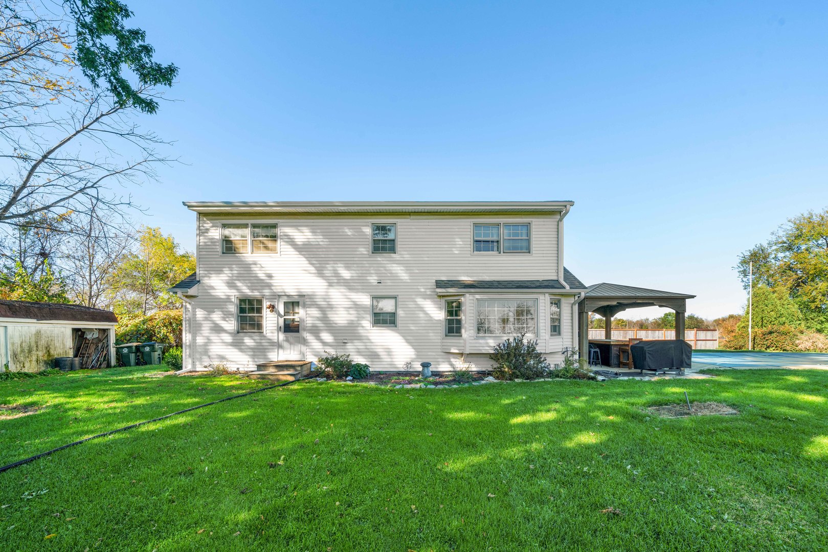 10266 Pritchard Road, Hinckley, IL 60520