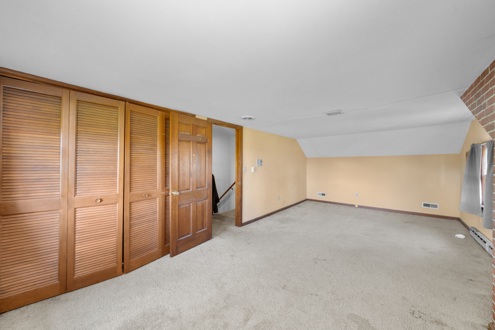 10266 Pritchard Road, Hinckley, IL 60520