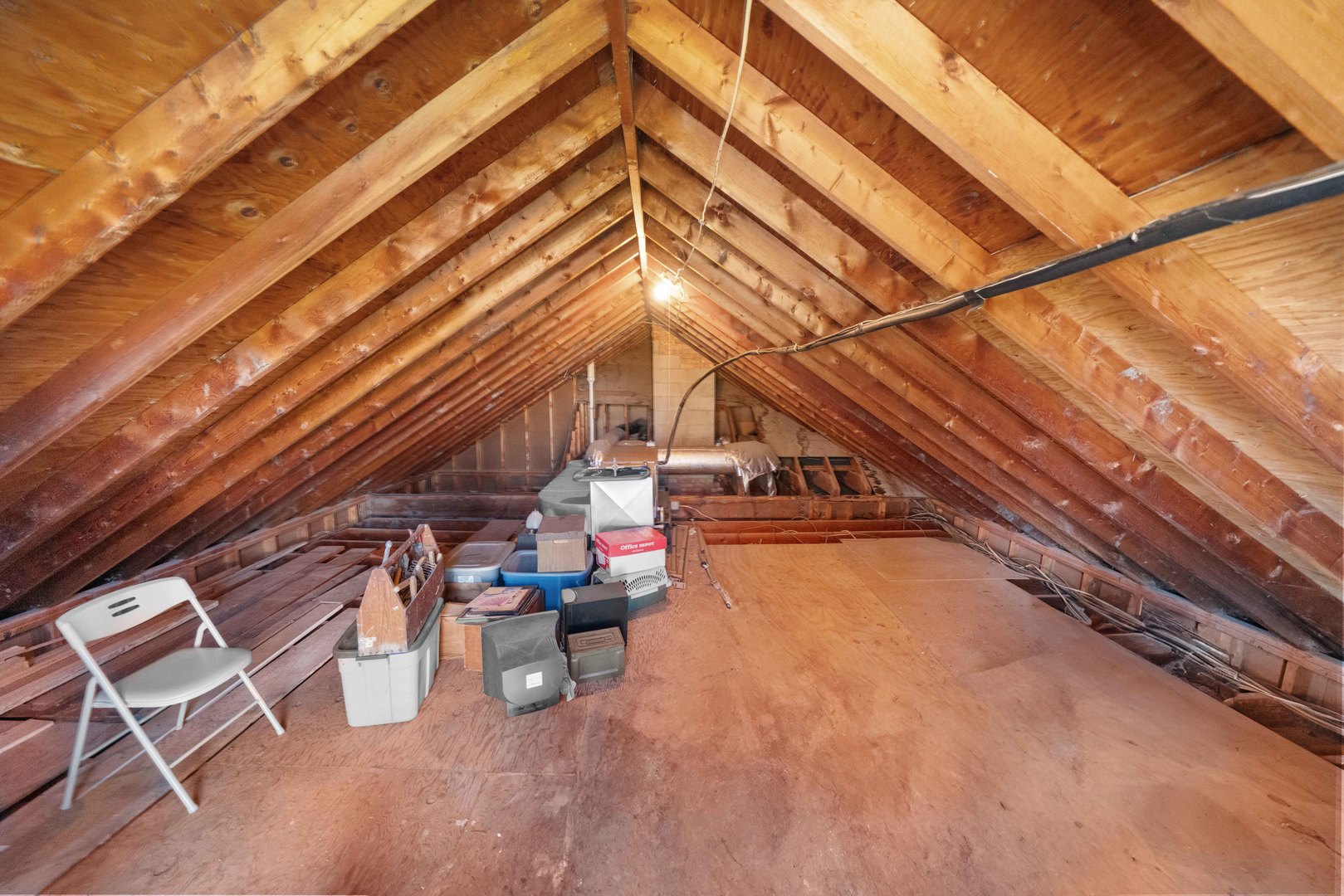 10266 Pritchard Road, Hinckley, IL 60520