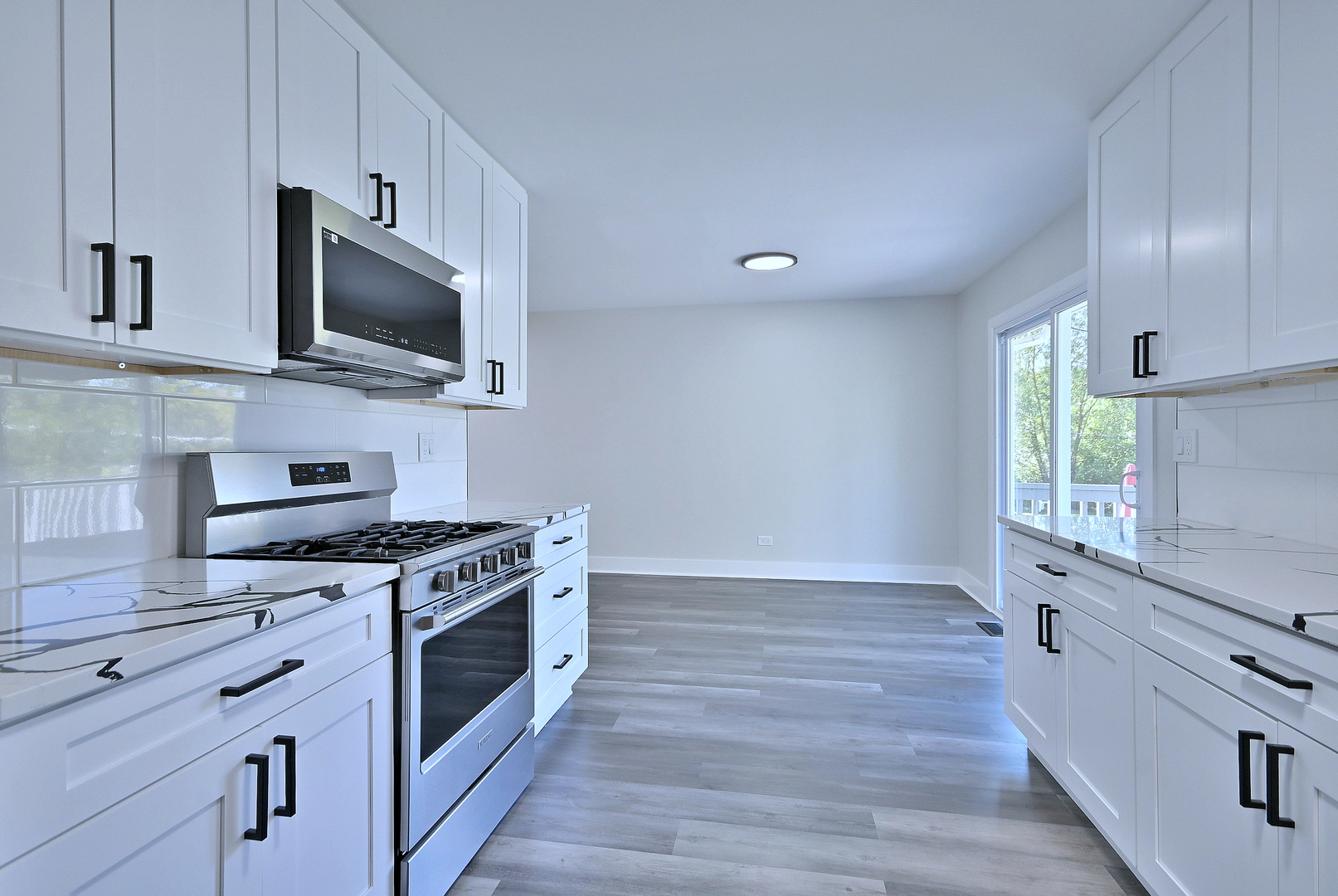 6938 Meadowbrook Lane, Hanover Park, IL 60133