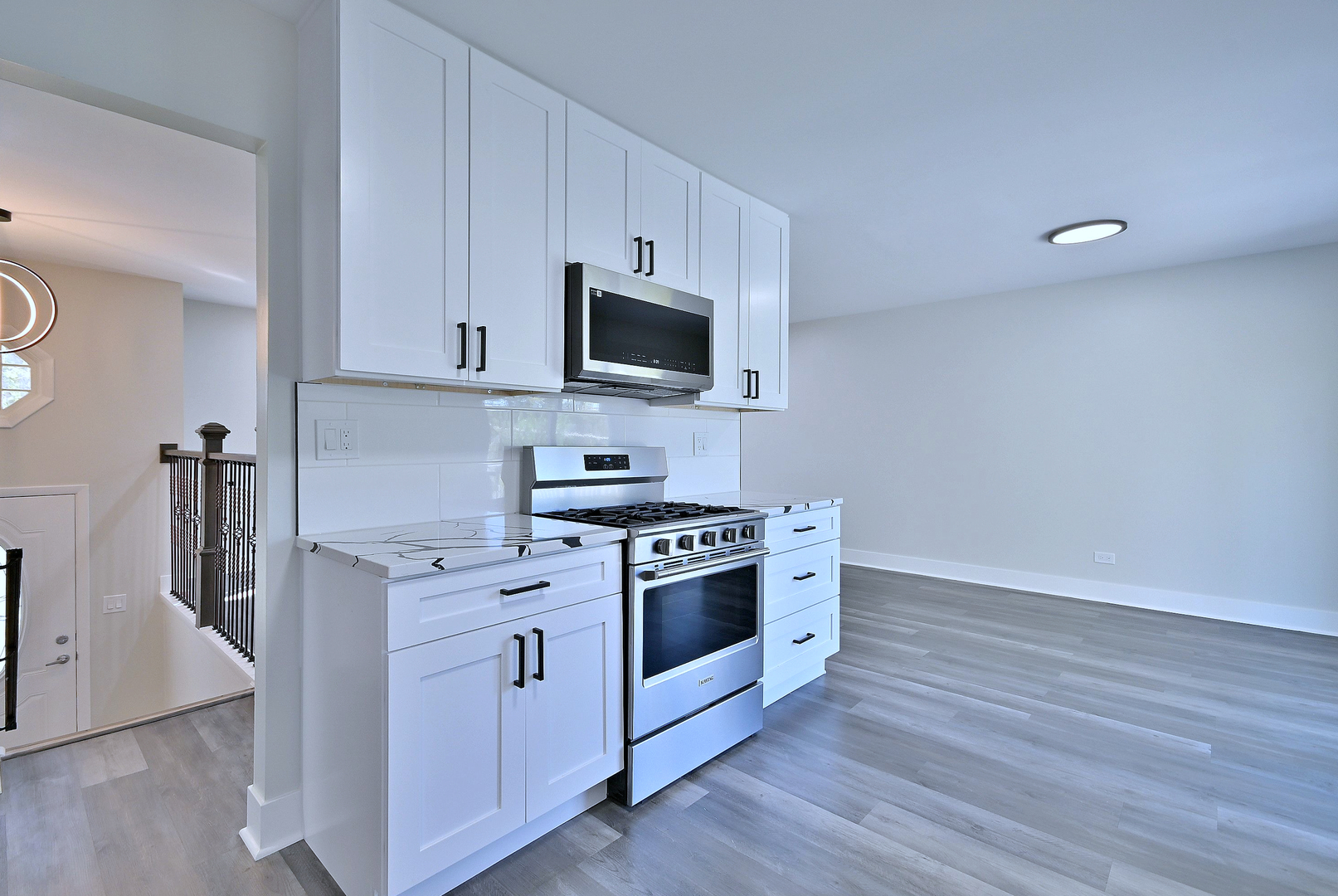 6938 Meadowbrook Lane, Hanover Park, IL 60133