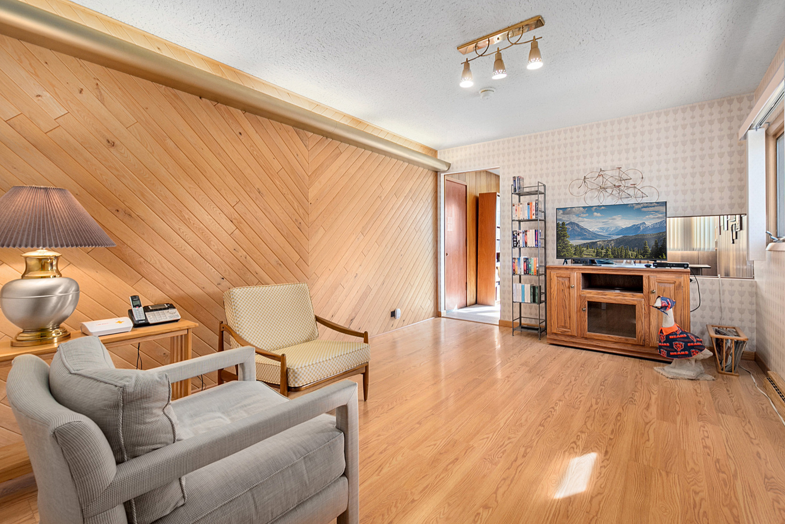 5340 W 102nd Street, Oak Lawn, IL 60453