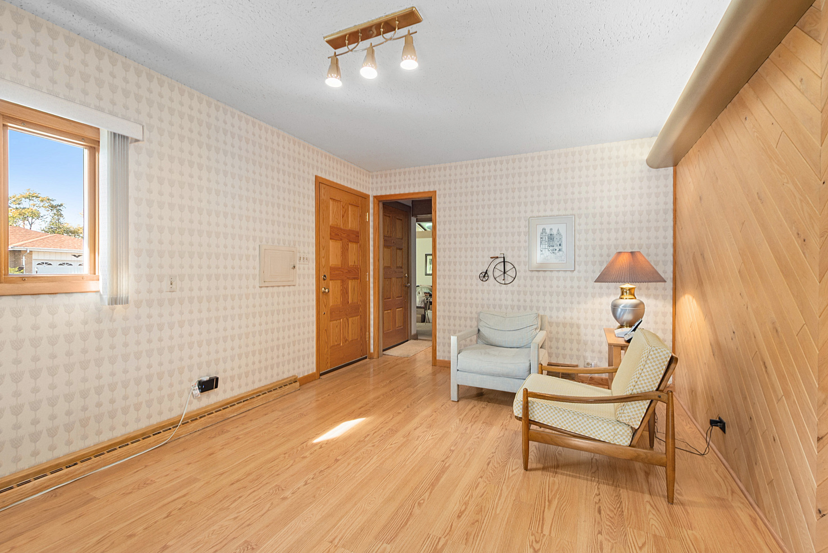 5340 W 102nd Street, Oak Lawn, IL 60453