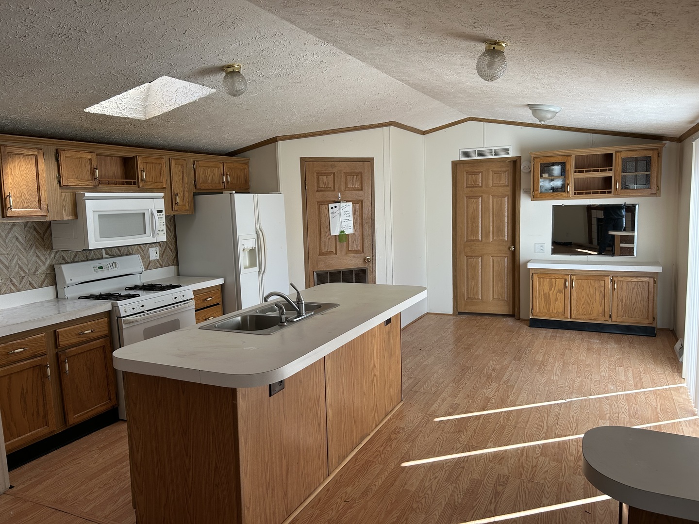 746 Michelle Drive, Lynwood, IL 60411