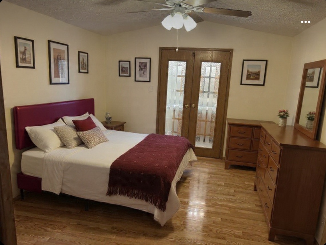 746 Michelle Drive, Lynwood, IL 60411