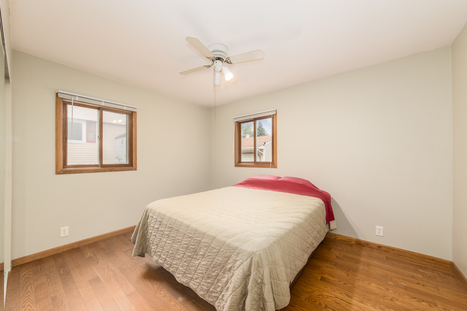 626 Oriole Drive, Streamwood, IL 60107