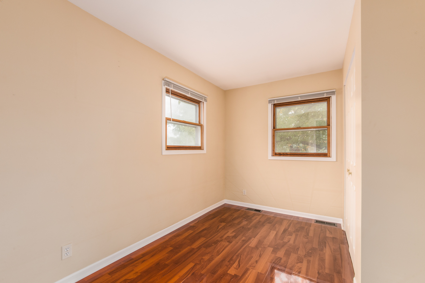 626 Oriole Drive, Streamwood, IL 60107