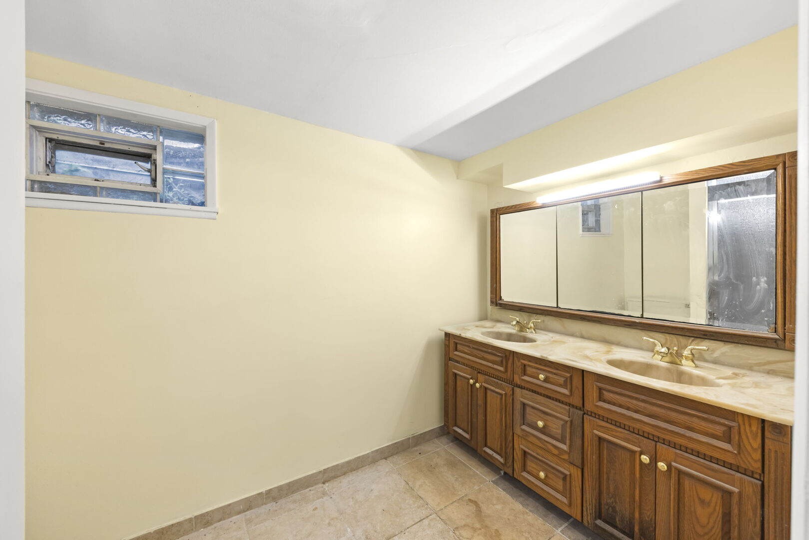 2933 Lincoln Street, Franklin Park, IL 60131