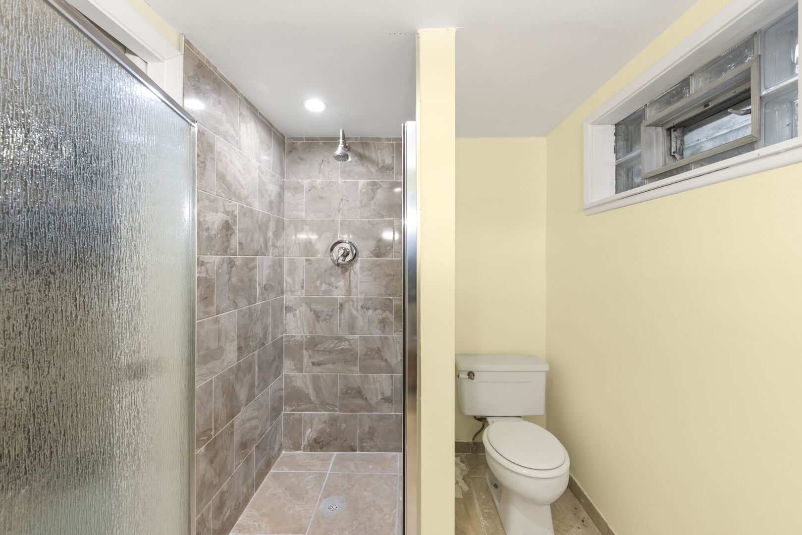 2933 Lincoln Street, Franklin Park, IL 60131