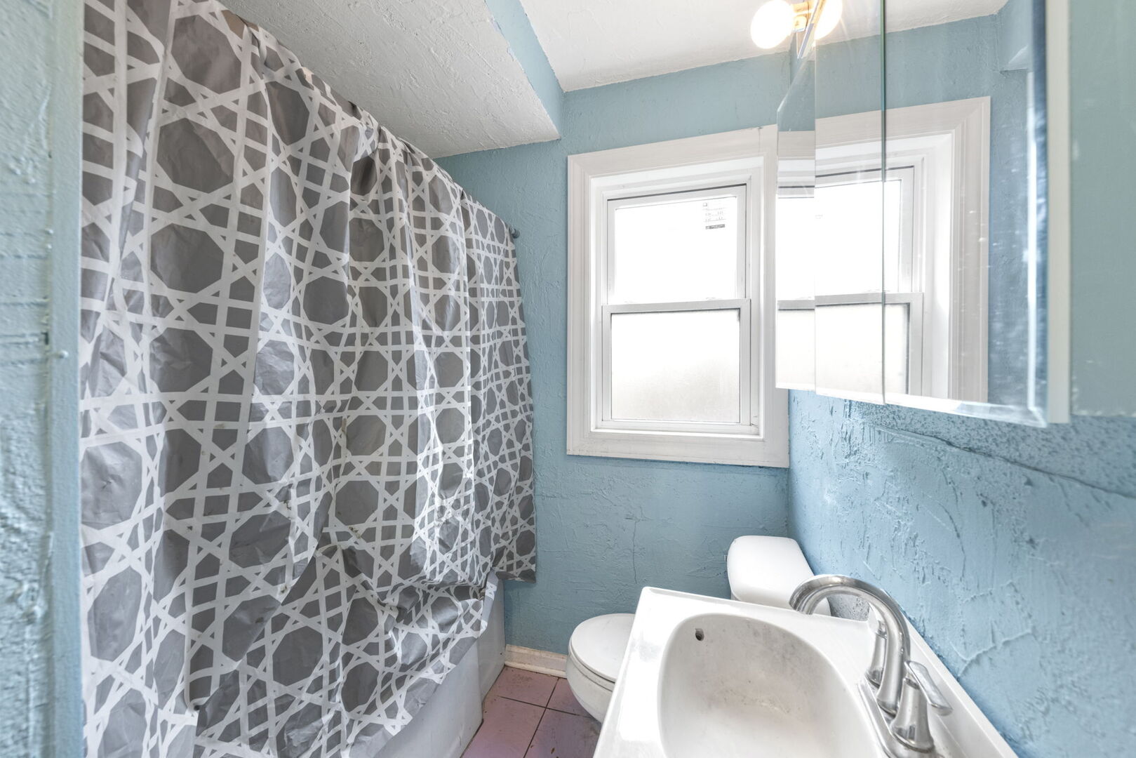 2933 Lincoln Street, Franklin Park, IL 60131