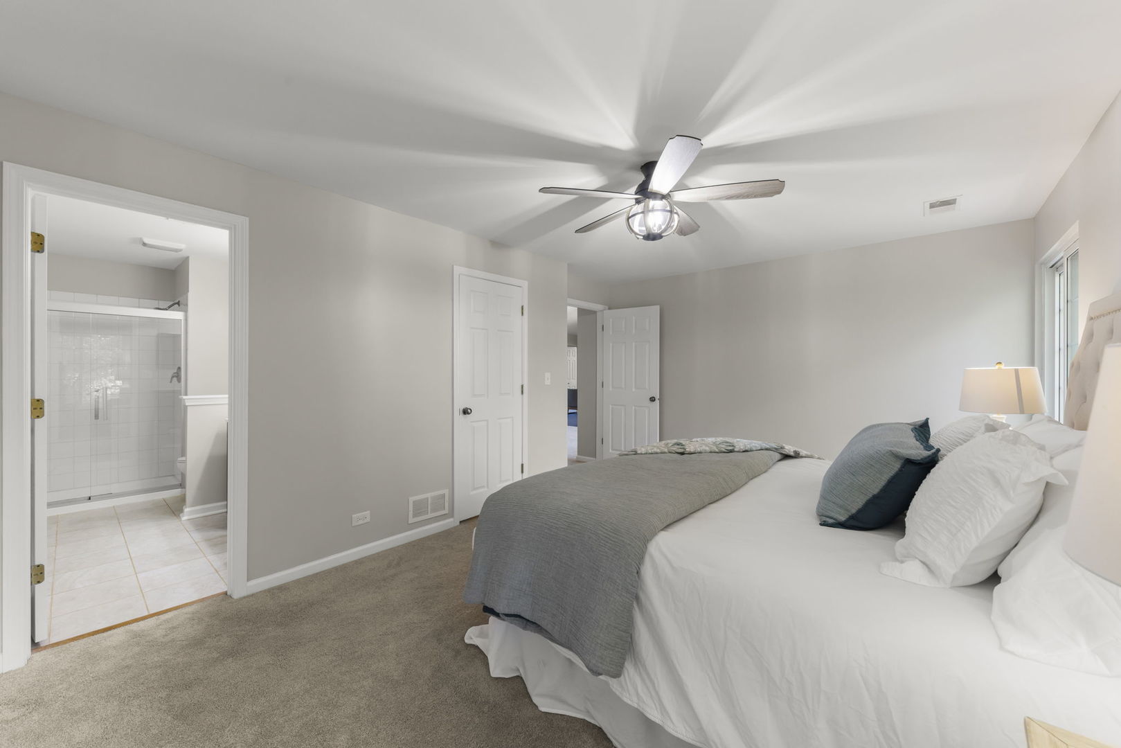 30W023 Cedar Court #023, Warrenville, IL 60555