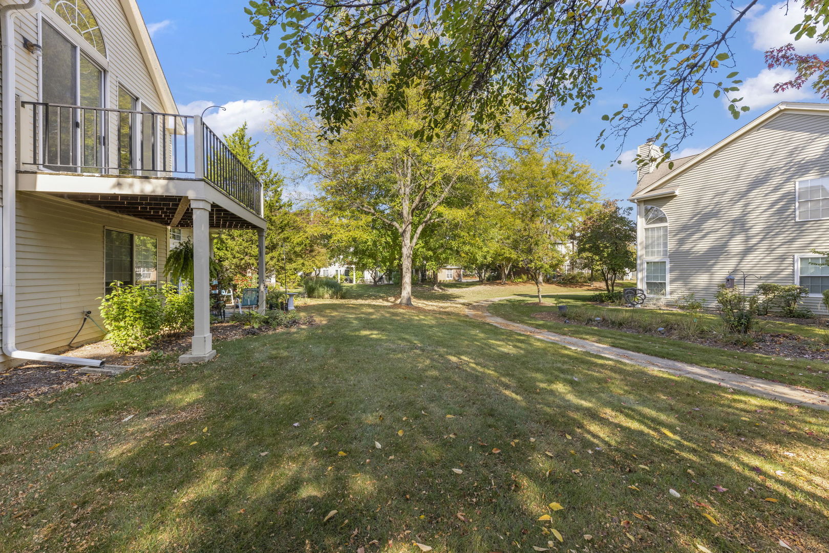 30W023 Cedar Court #023, Warrenville, IL 60555