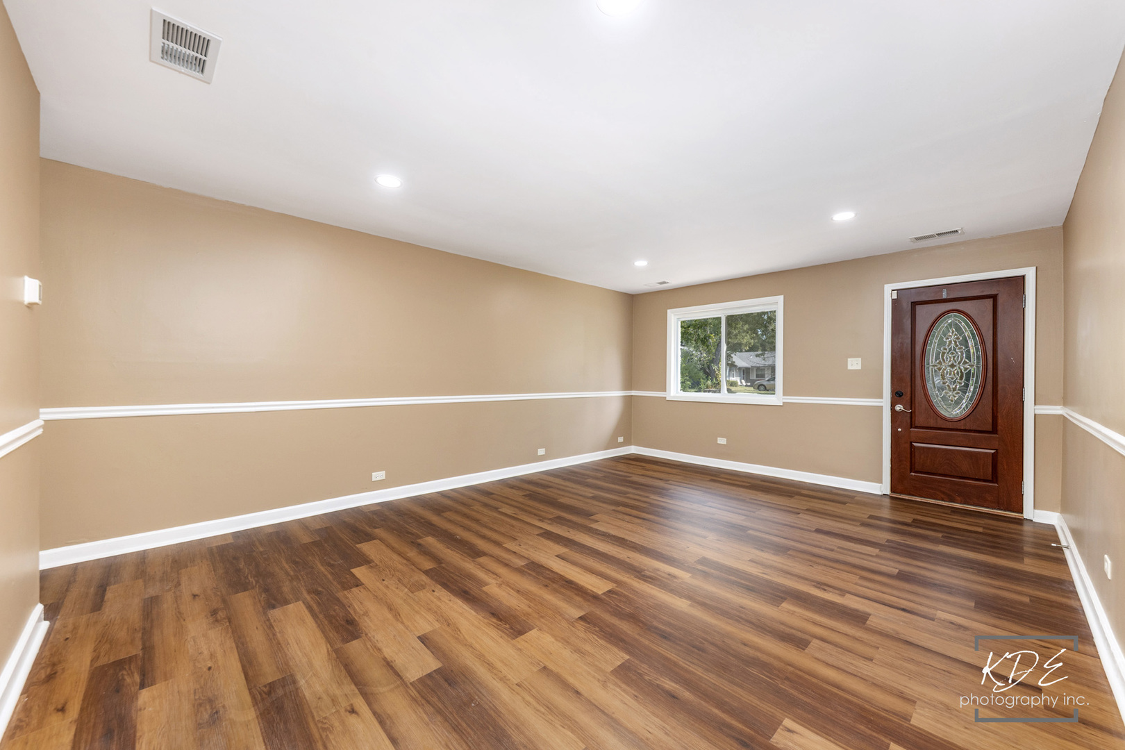 113 Cedarwood Avenue, Bolingbrook, IL 60440