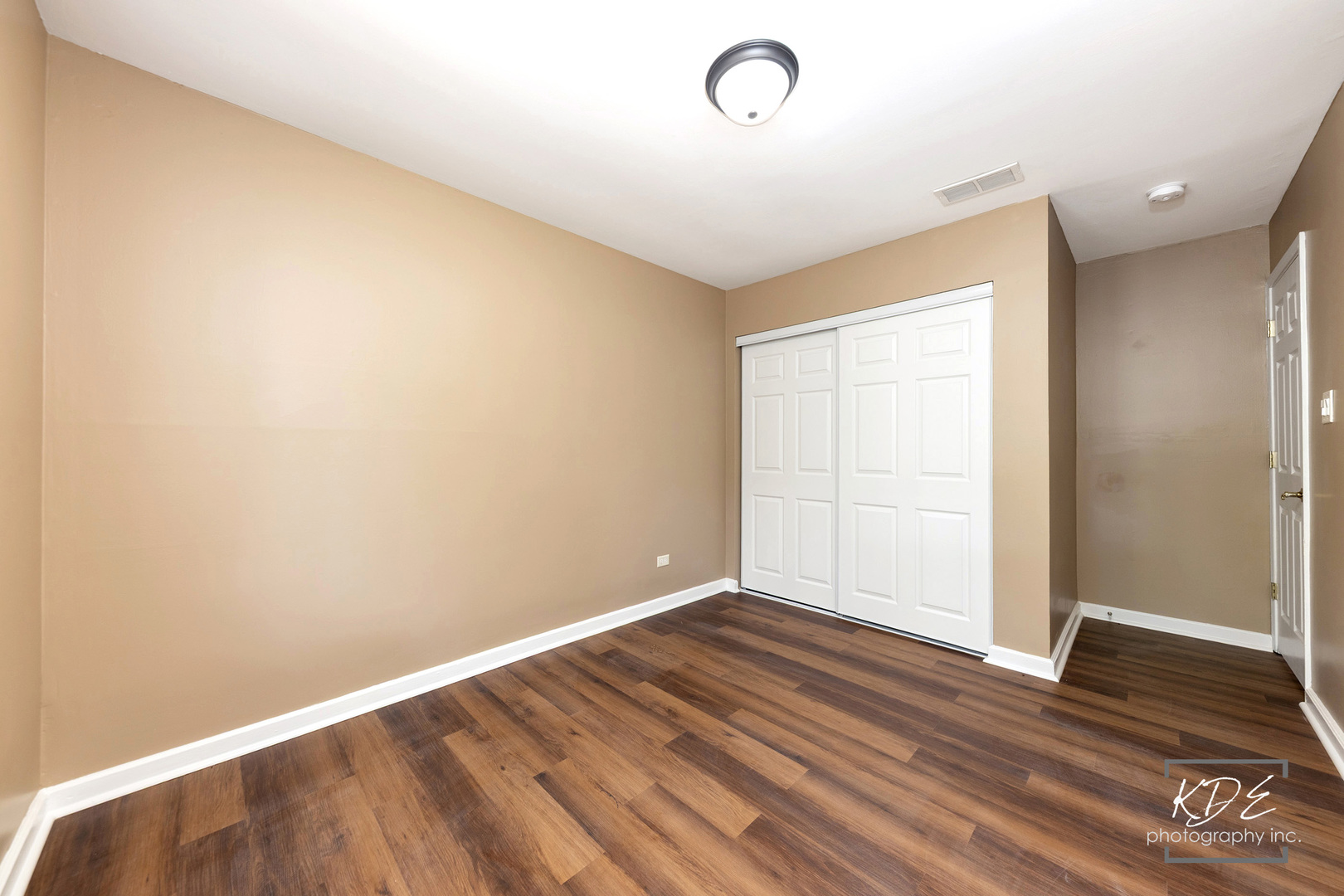 113 Cedarwood Avenue, Bolingbrook, IL 60440