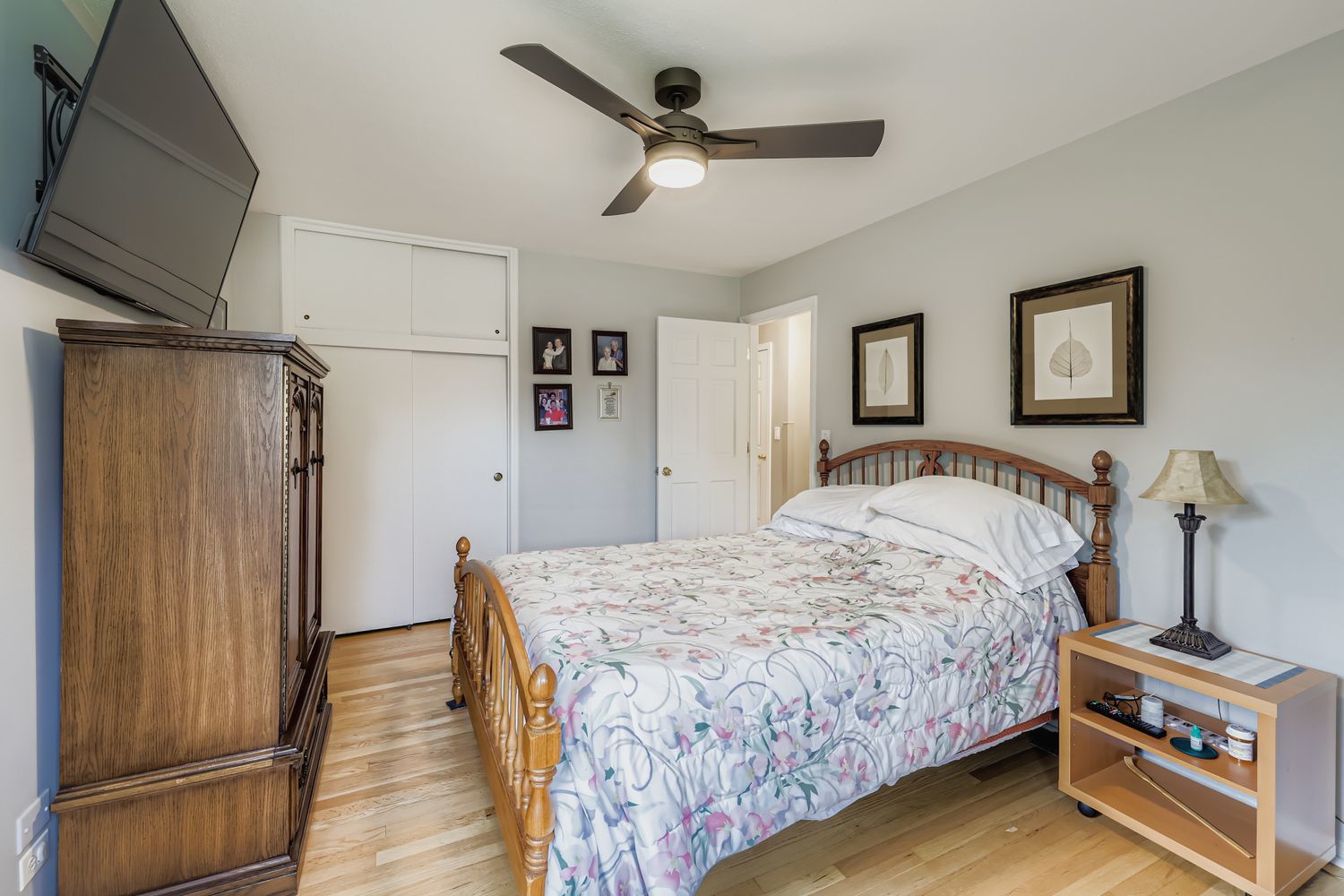 34 N Reuter Drive, Arlington Heights, IL 60005