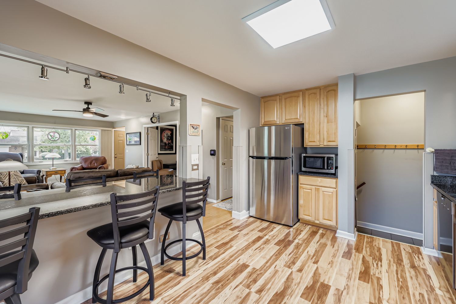 34 N Reuter Drive, Arlington Heights, IL 60005