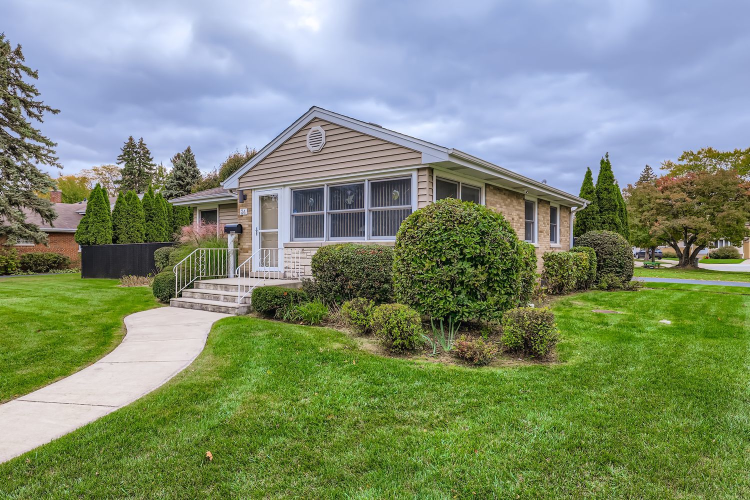 34 N Reuter Drive, Arlington Heights, IL 60005
