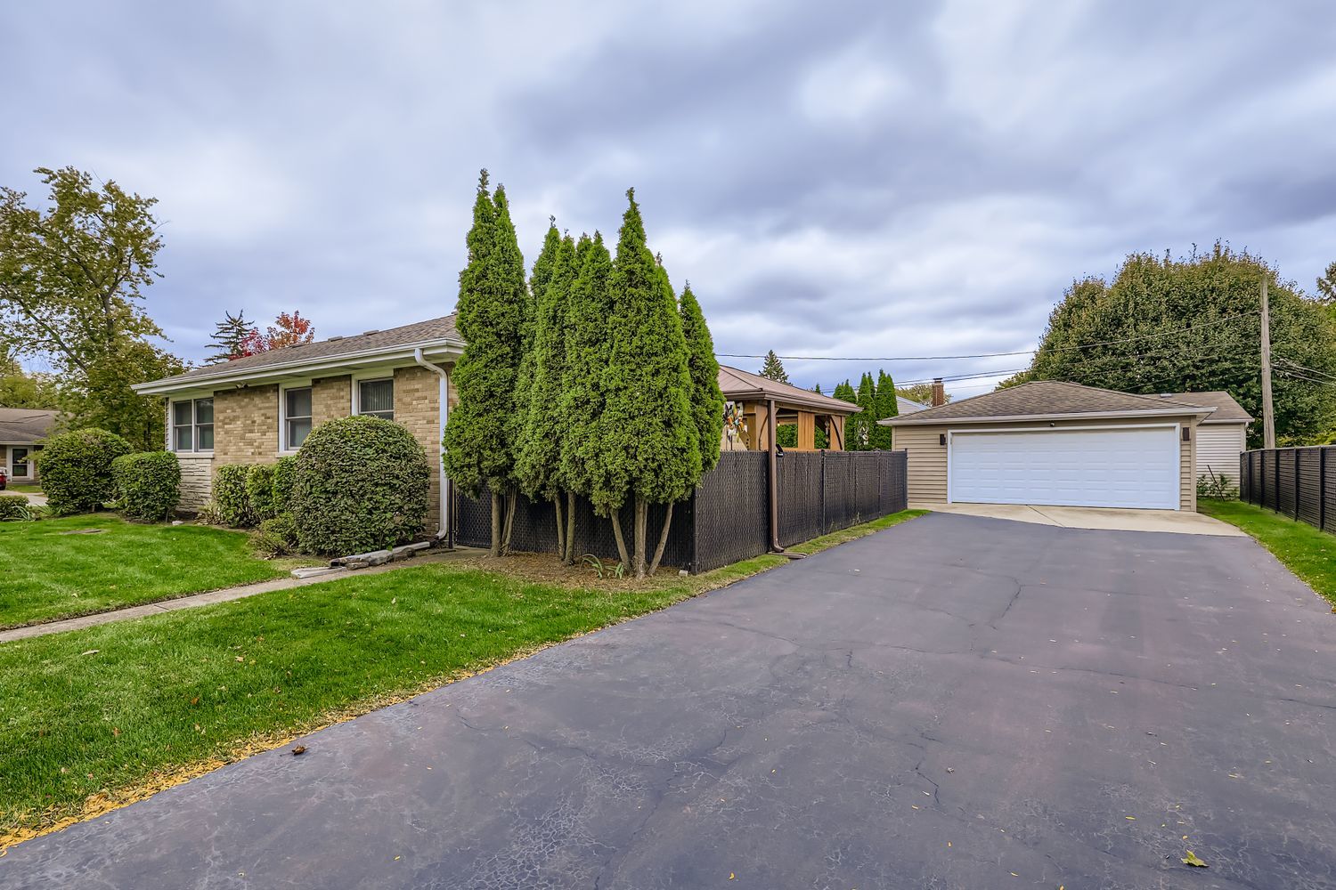34 N Reuter Drive, Arlington Heights, IL 60005